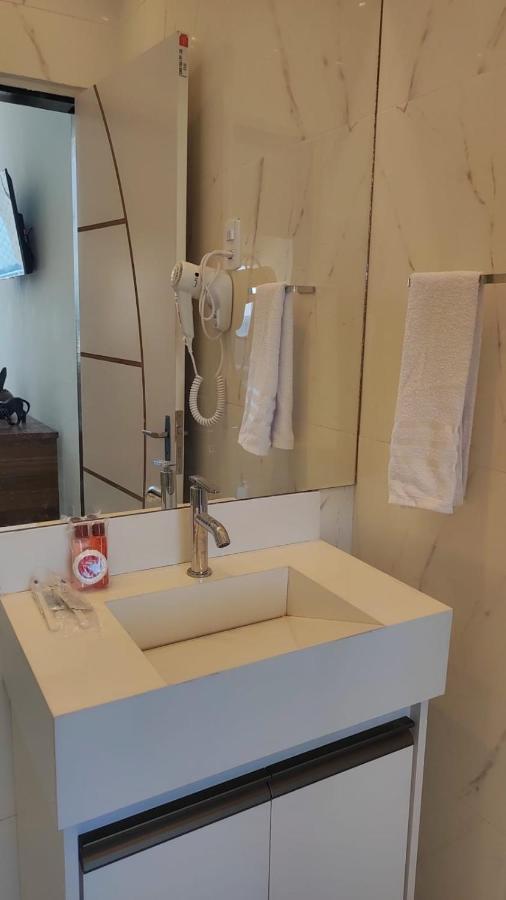 Belíssimo Apto Vista Mar Espetacular Na Barra - 100 Metros Da Praia! Apartamento *